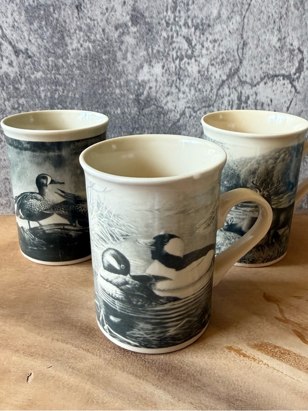 Set of 3 Ceramic Duck Print Coffee Mugs with photograph animal - Cream and Black